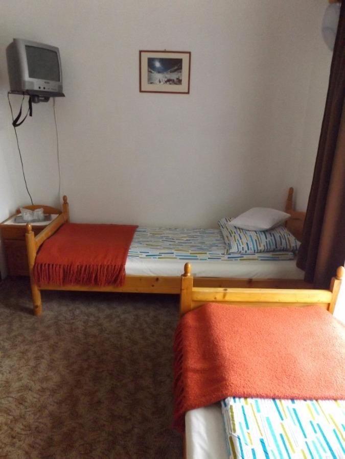 Tulipan Panzio Bed & Breakfast Sfântu-Gheorghe Eksteriør bilde